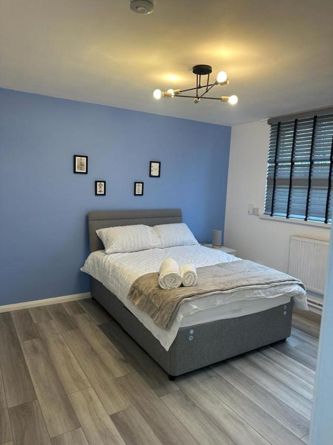 Stylish Apartment At Carlton Grove Londra Dış mekan fotoğraf